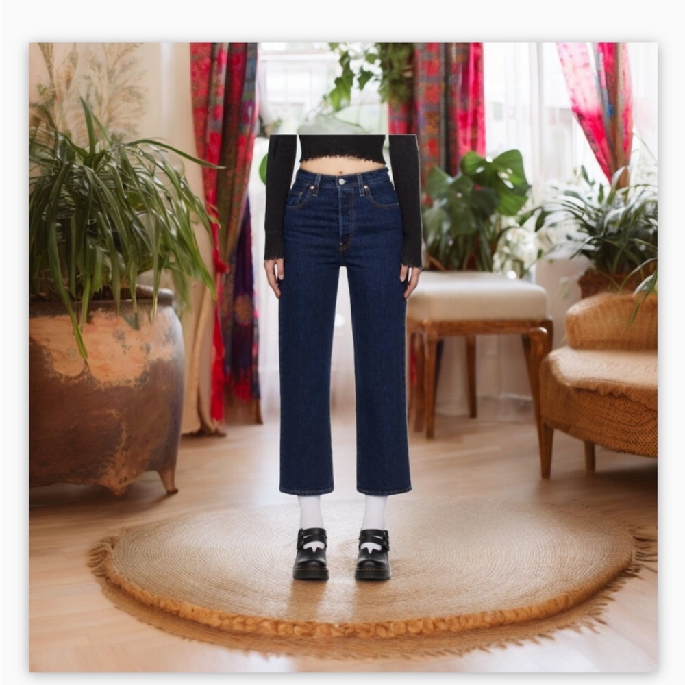 Levi’s Ribcage Straight Leg Dark Stone -Short Sz 24x29-NWOT - Picture 3 of 8